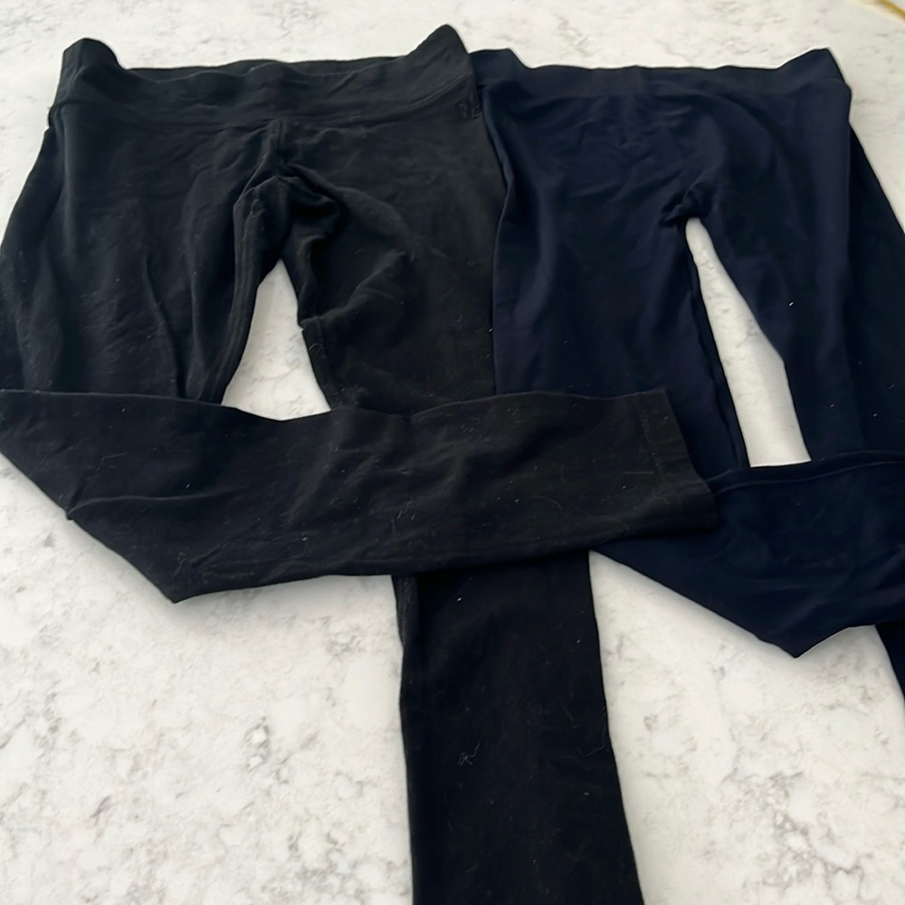 Two pair of leggings, one black, one navy blue – S